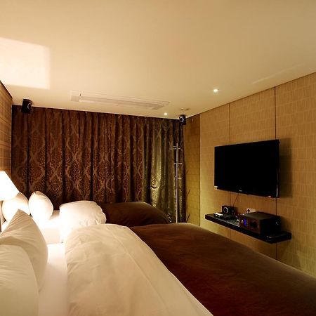 Uijeongbu Latree Hotel מראה חיצוני תמונה