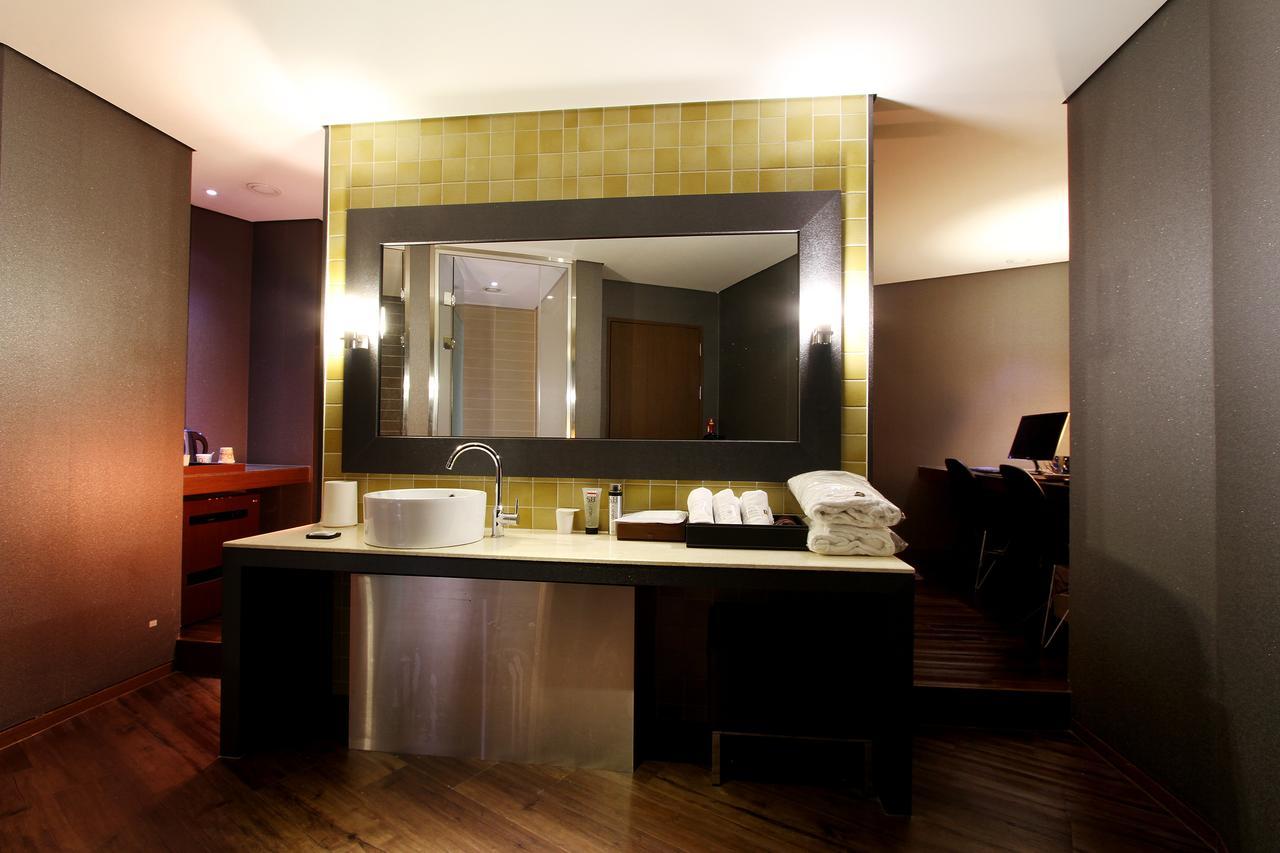 Uijeongbu Latree Hotel מראה חיצוני תמונה