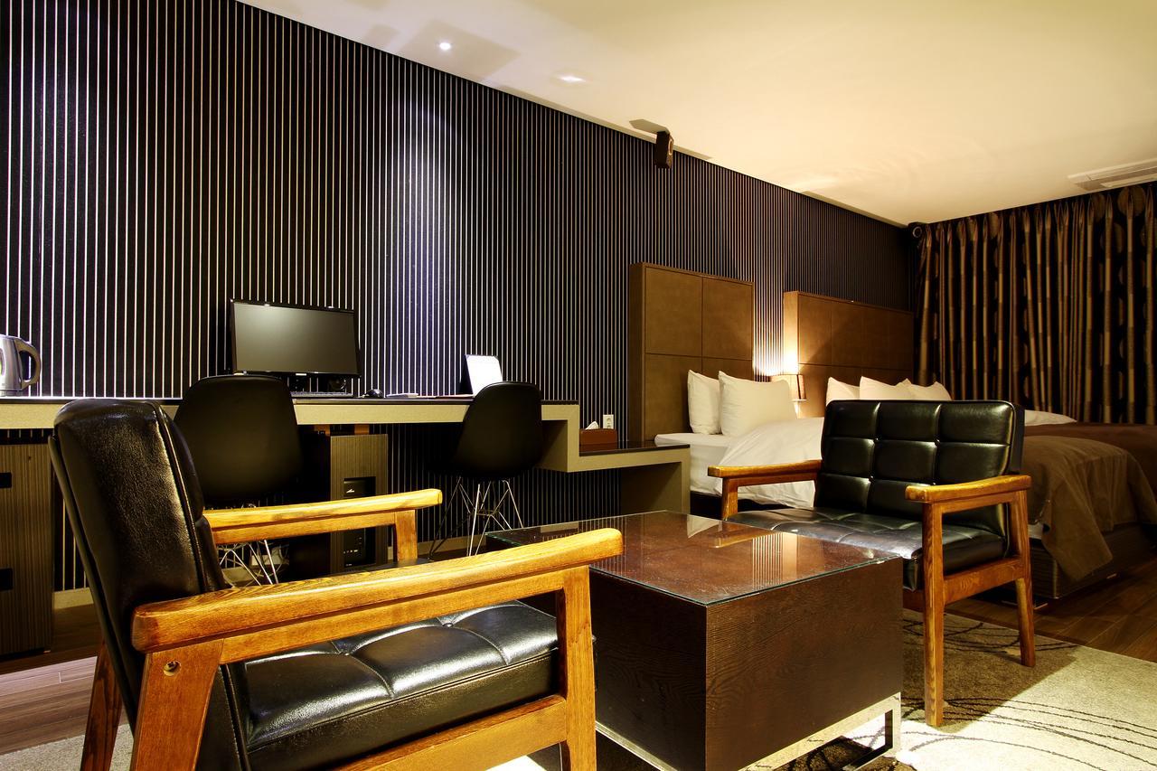 Uijeongbu Latree Hotel מראה חיצוני תמונה