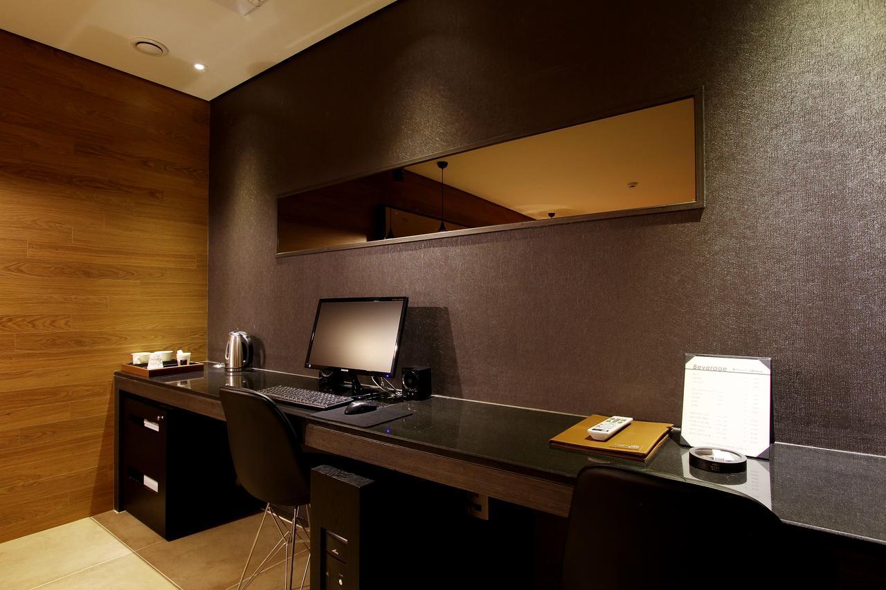Uijeongbu Latree Hotel מראה חיצוני תמונה