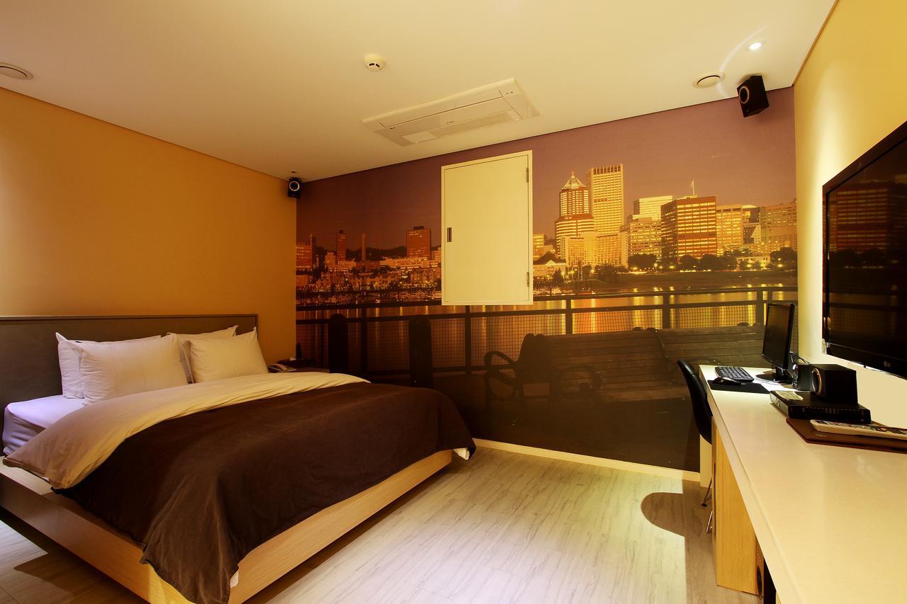 Uijeongbu Latree Hotel מראה חיצוני תמונה