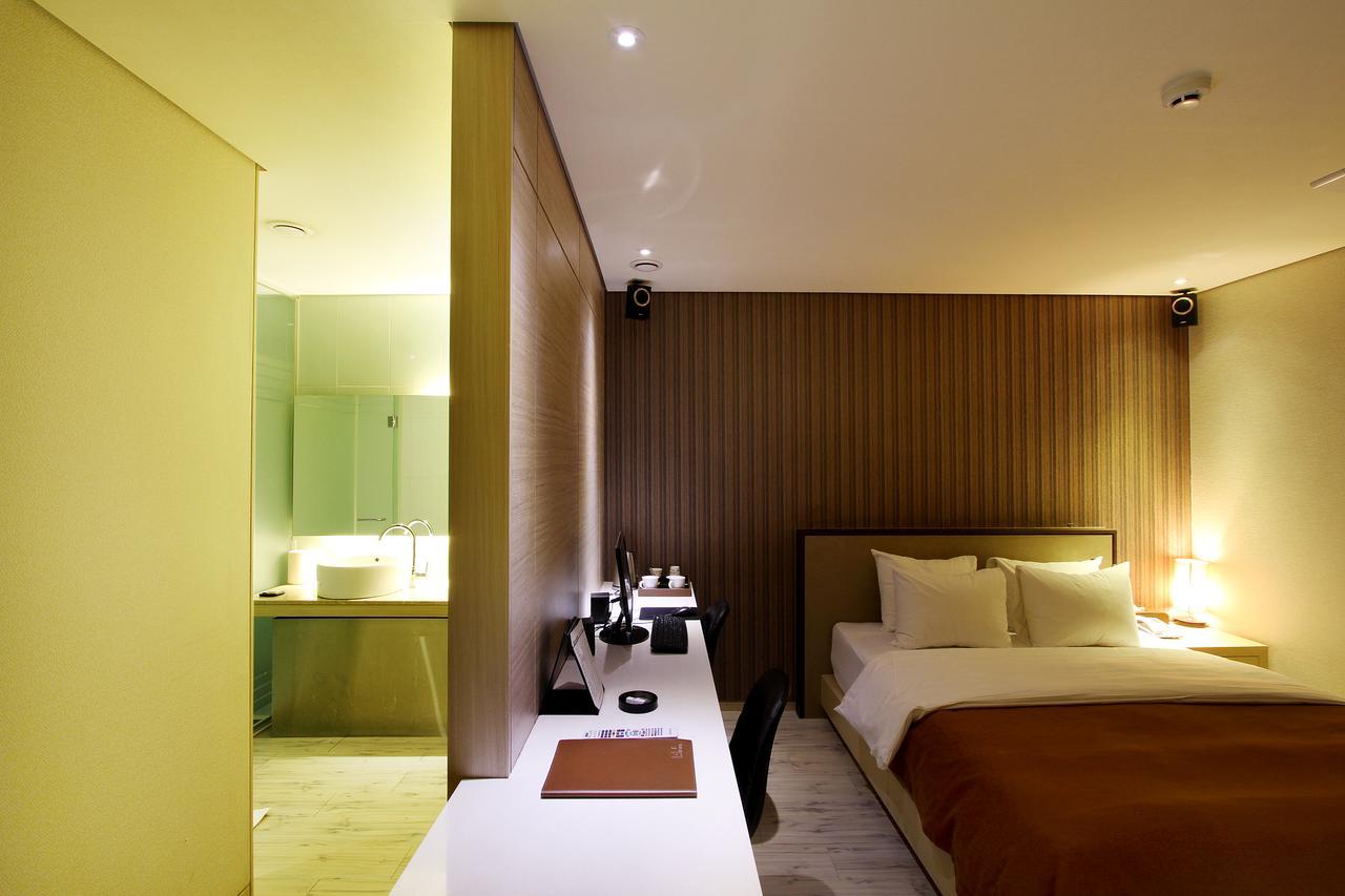 Uijeongbu Latree Hotel מראה חיצוני תמונה