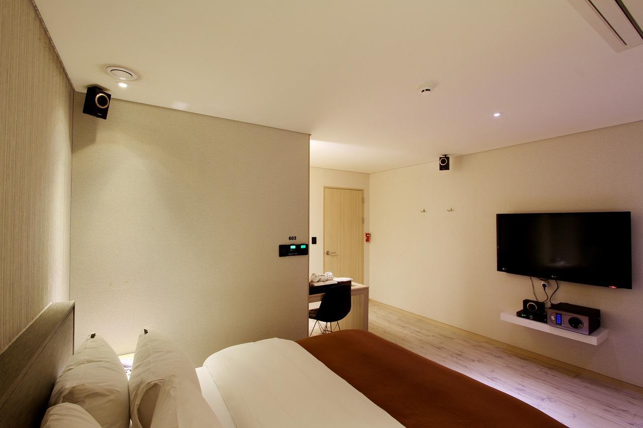 Uijeongbu Latree Hotel מראה חיצוני תמונה