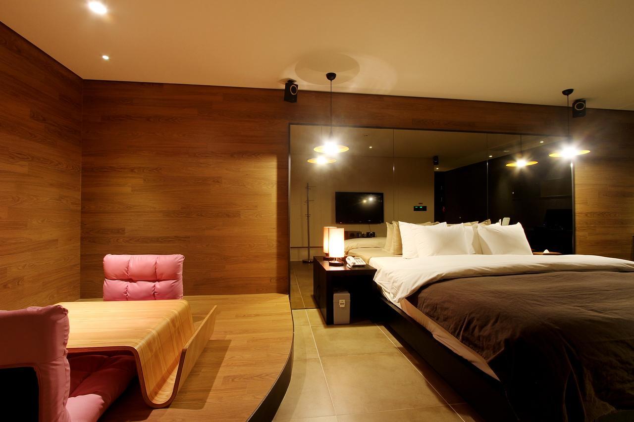 Uijeongbu Latree Hotel מראה חיצוני תמונה
