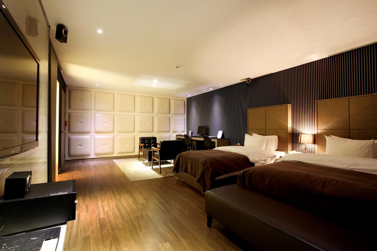 Uijeongbu Latree Hotel מראה חיצוני תמונה