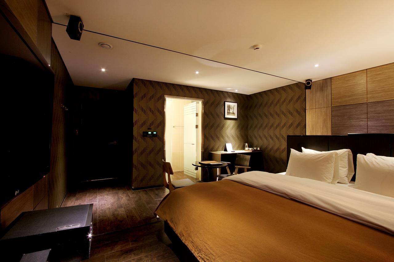Uijeongbu Latree Hotel מראה חיצוני תמונה