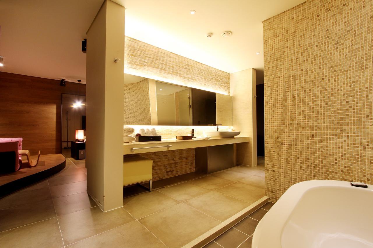 Uijeongbu Latree Hotel מראה חיצוני תמונה