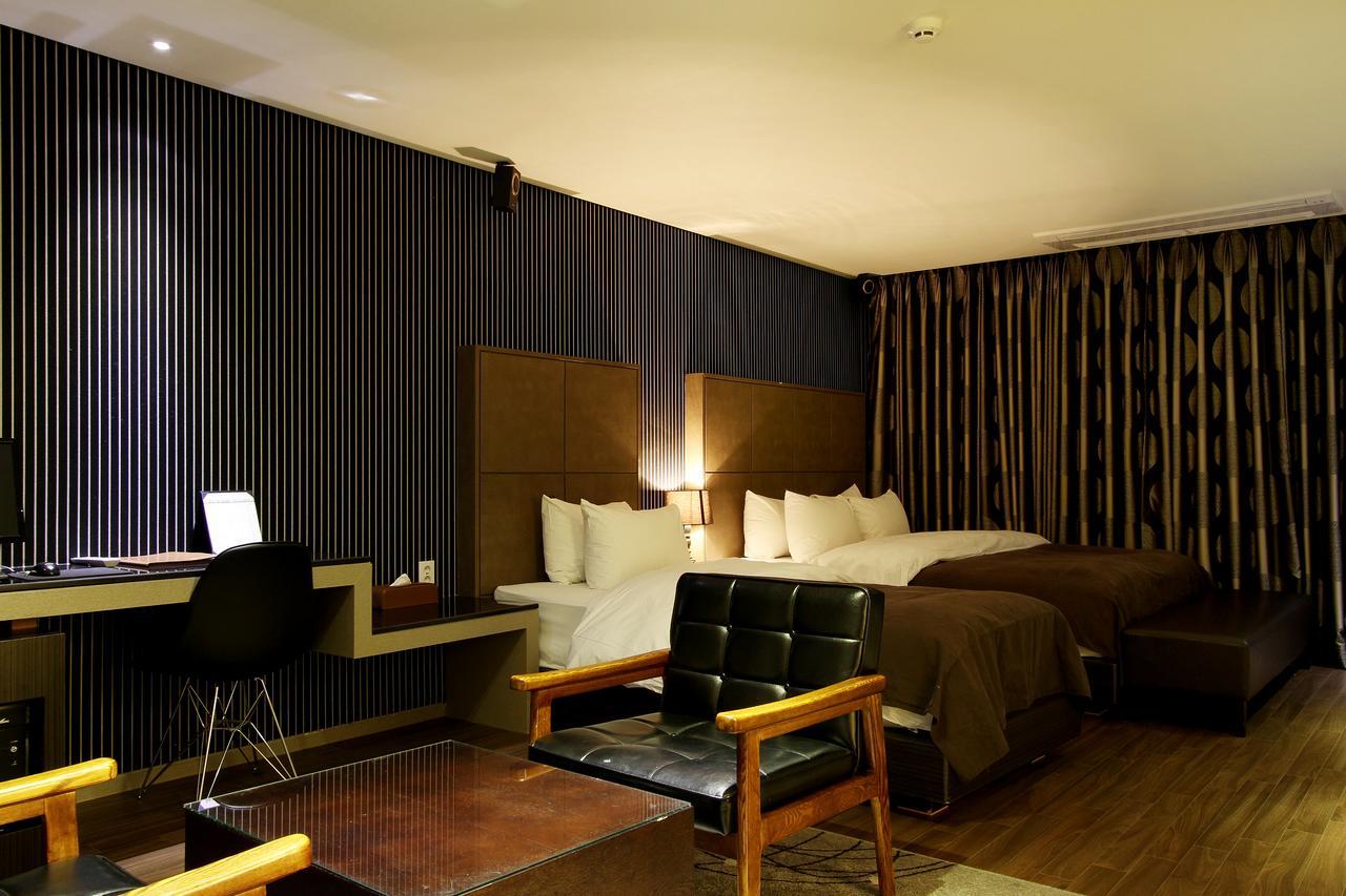 Uijeongbu Latree Hotel מראה חיצוני תמונה