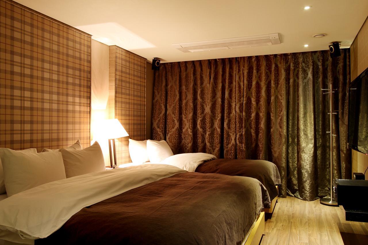 Uijeongbu Latree Hotel מראה חיצוני תמונה