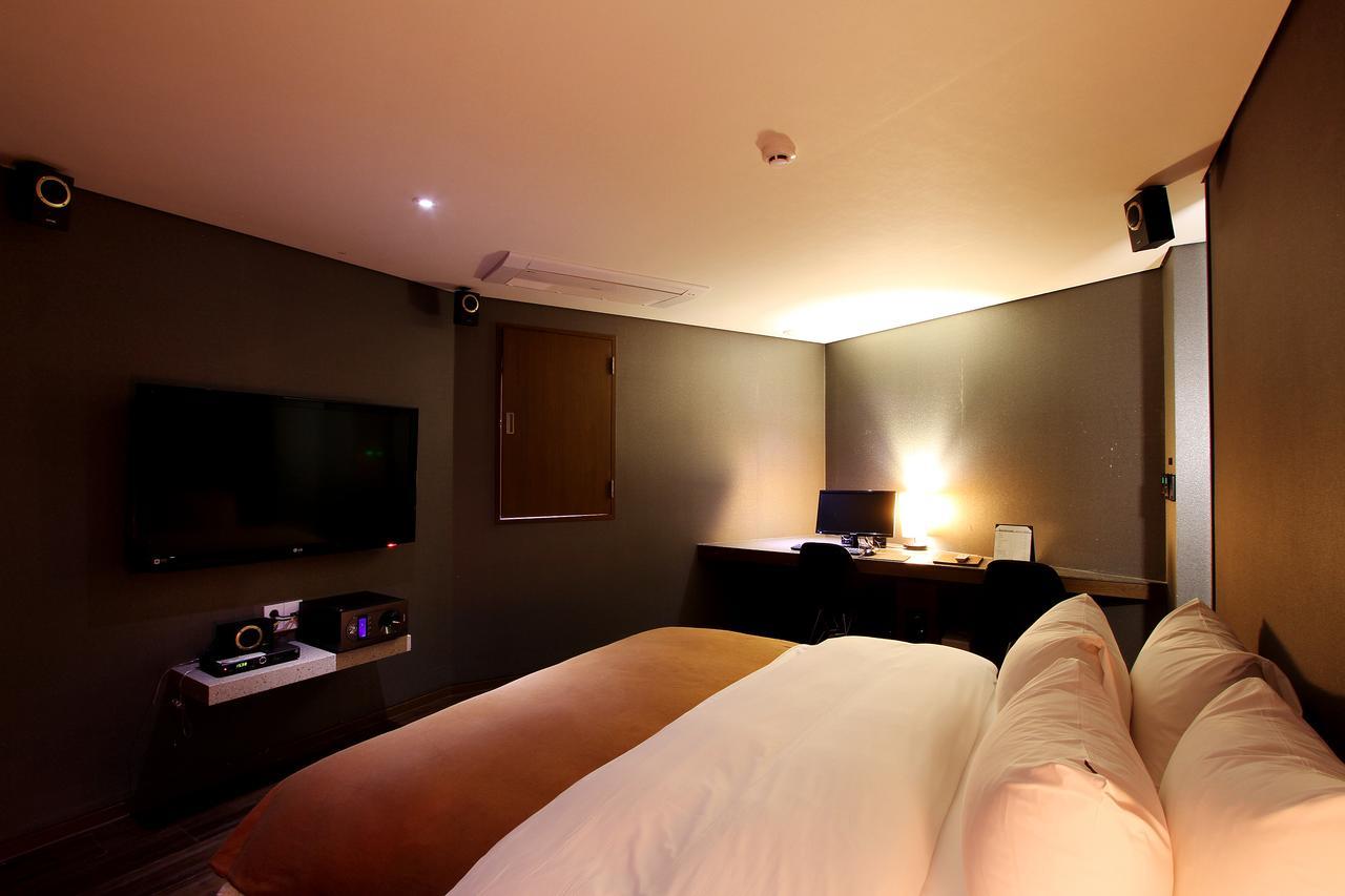 Uijeongbu Latree Hotel מראה חיצוני תמונה