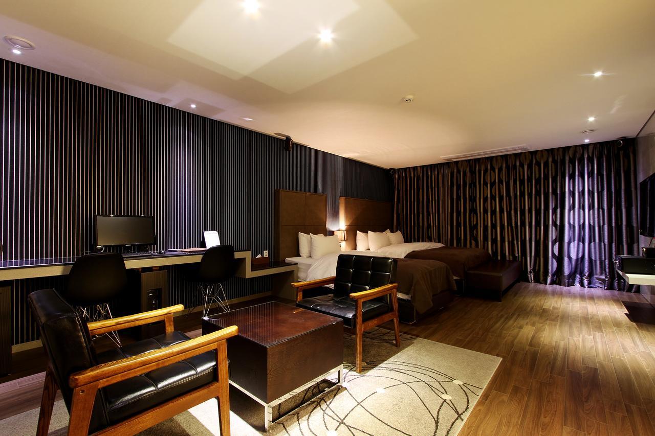 Uijeongbu Latree Hotel מראה חיצוני תמונה