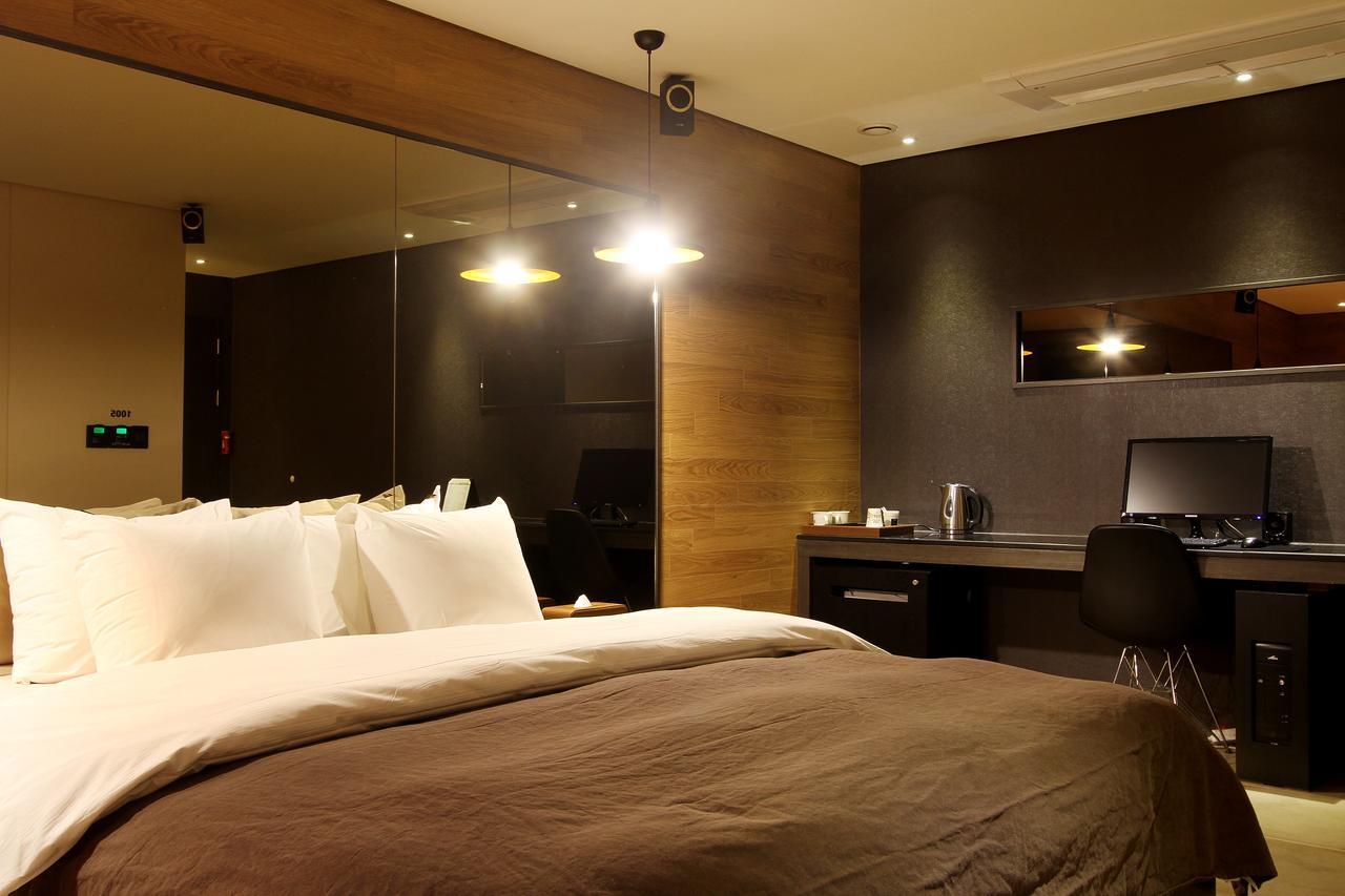 Uijeongbu Latree Hotel מראה חיצוני תמונה