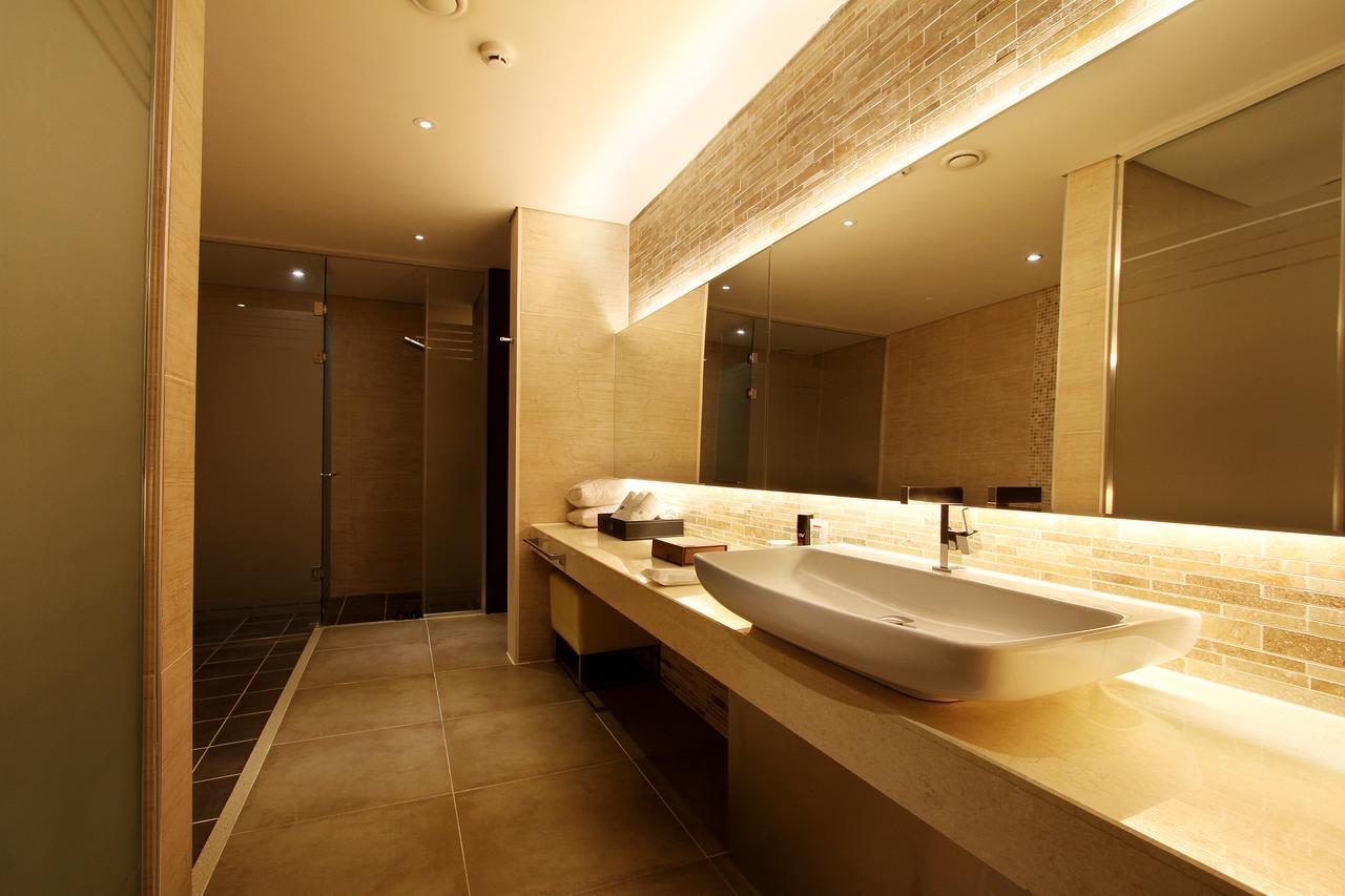 Uijeongbu Latree Hotel מראה חיצוני תמונה