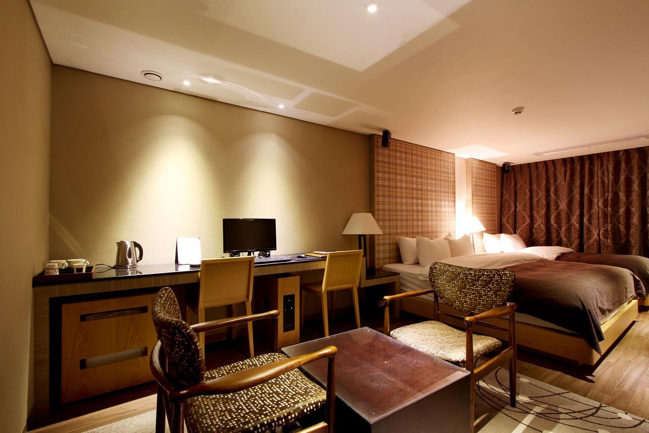 Uijeongbu Latree Hotel מראה חיצוני תמונה