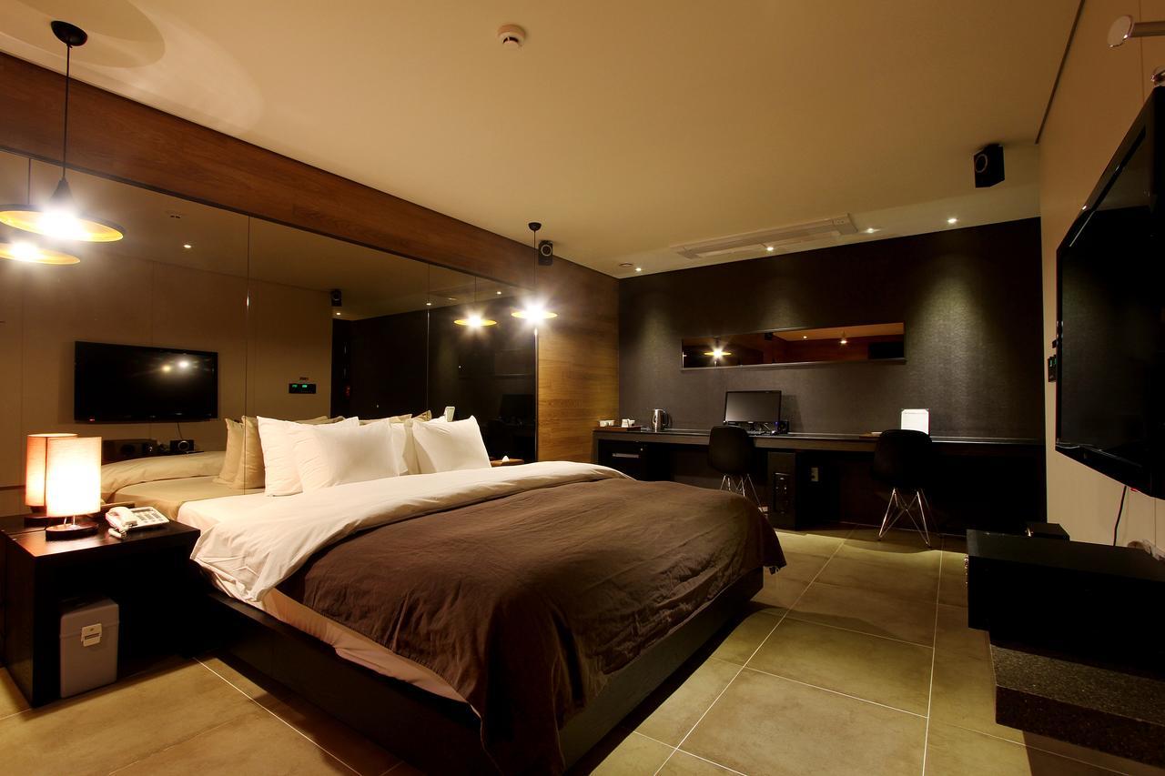 Uijeongbu Latree Hotel מראה חיצוני תמונה