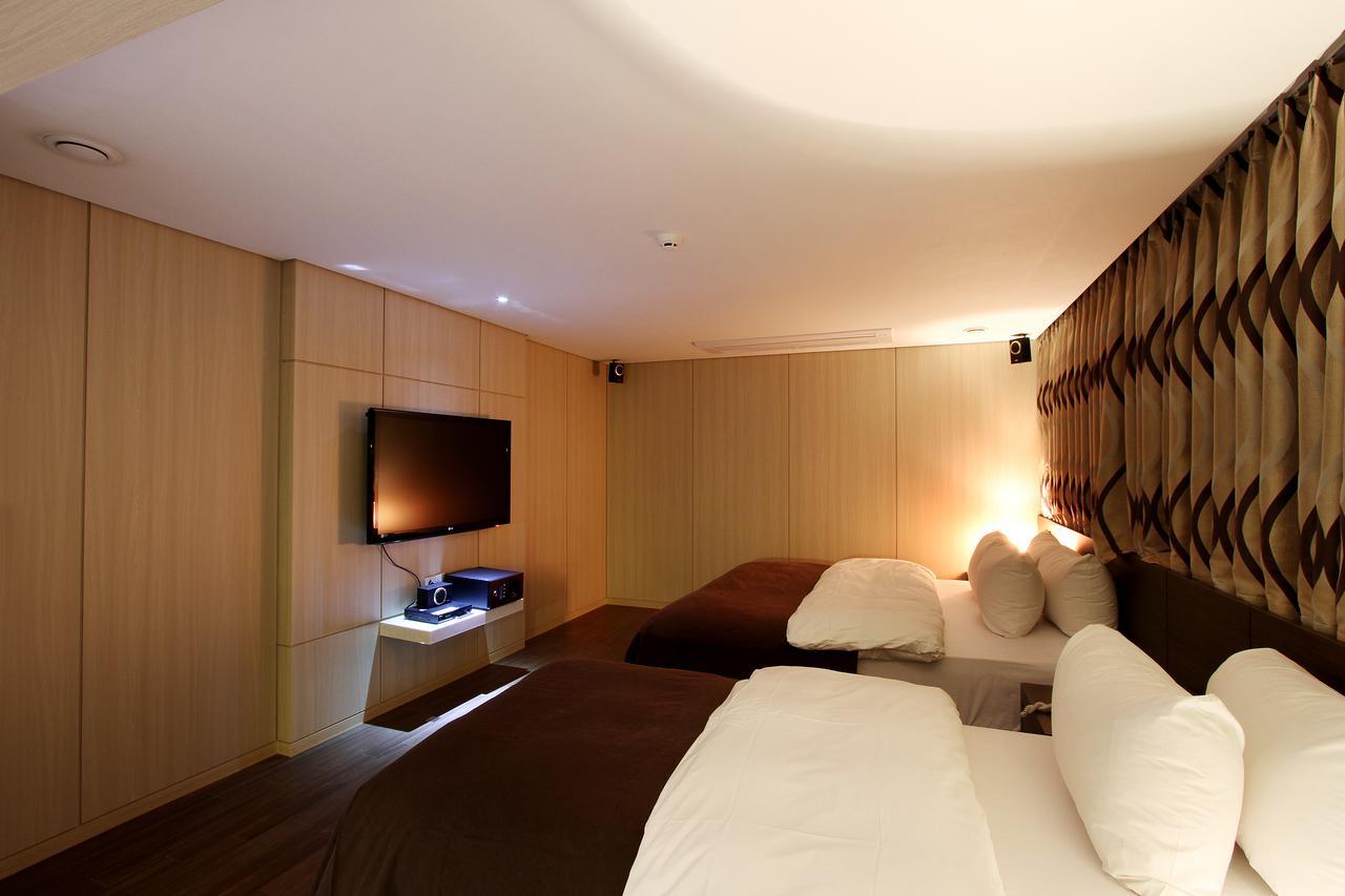 Uijeongbu Latree Hotel מראה חיצוני תמונה