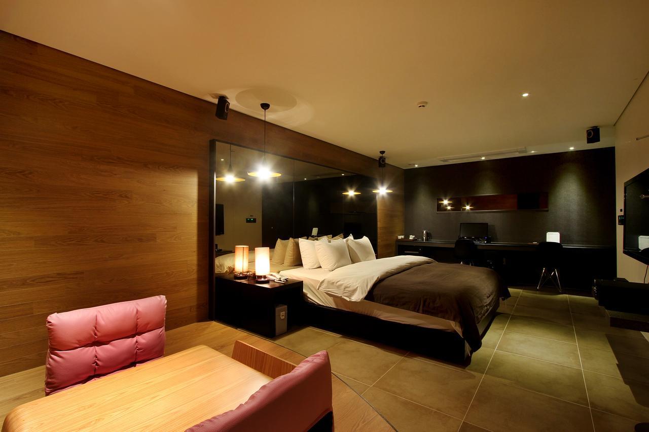 Uijeongbu Latree Hotel מראה חיצוני תמונה