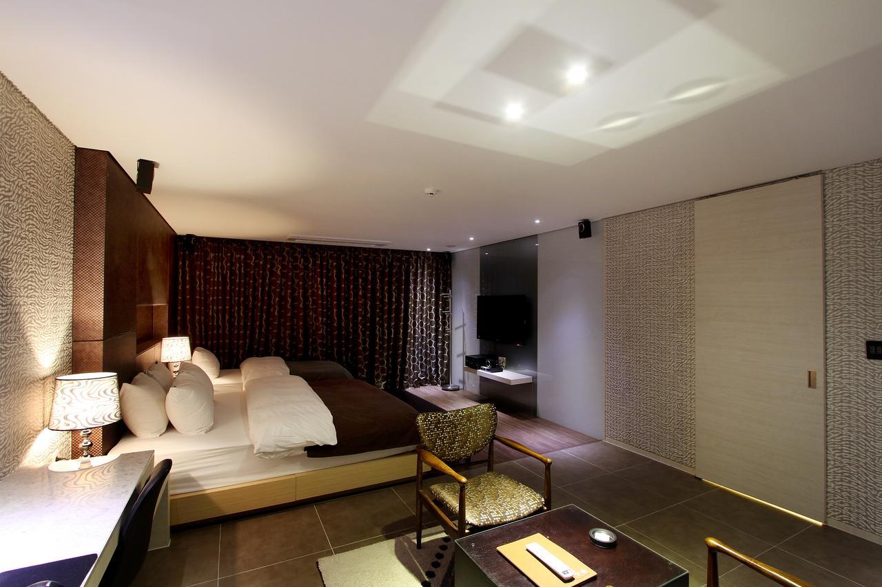 Uijeongbu Latree Hotel מראה חיצוני תמונה