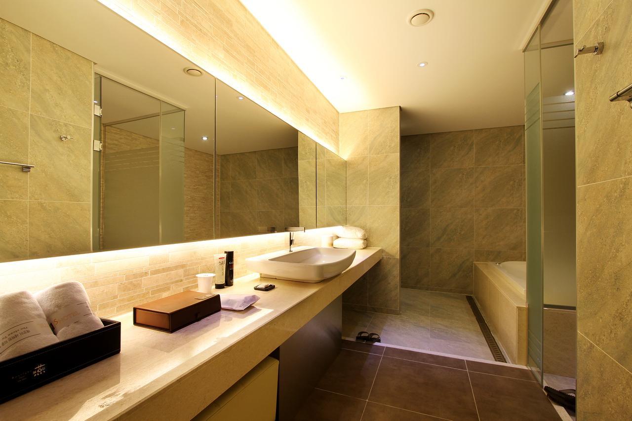 Uijeongbu Latree Hotel מראה חיצוני תמונה