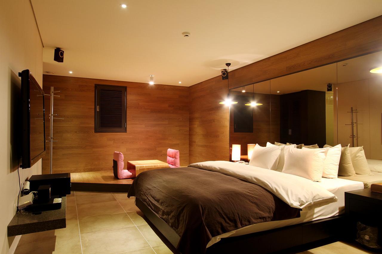 Uijeongbu Latree Hotel מראה חיצוני תמונה